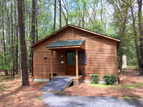 111 Fox Run Ln