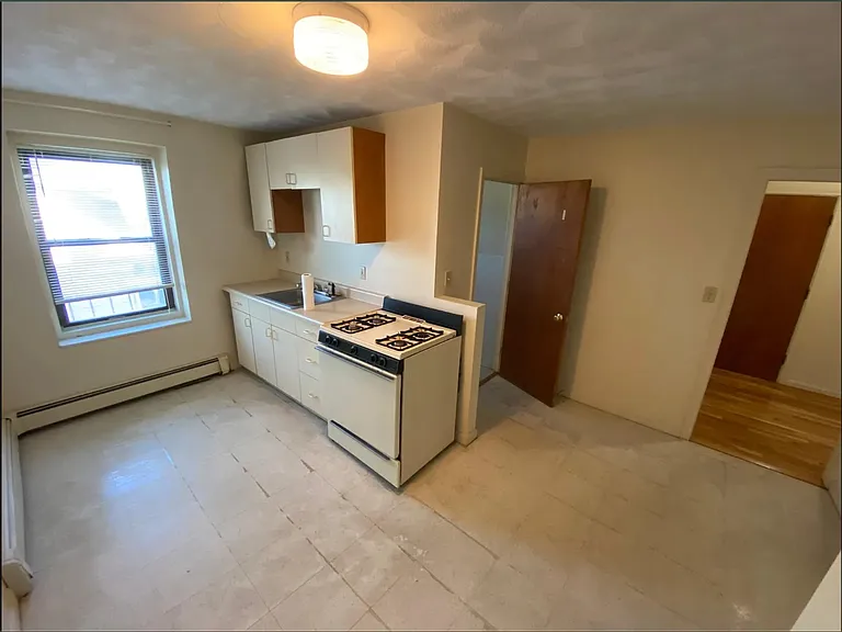 81 Perkins St #3 — Photo 11