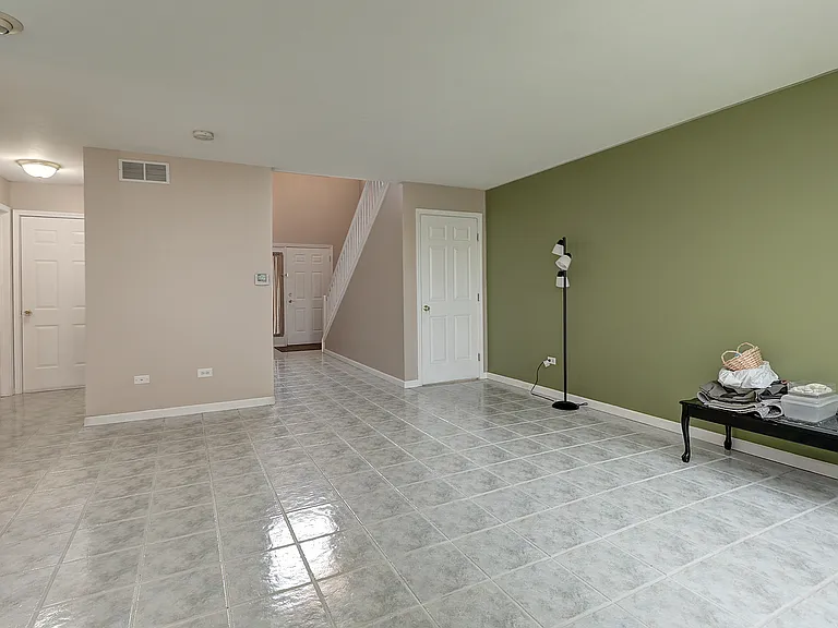 16046 S Fairfield Dr — Photo 7