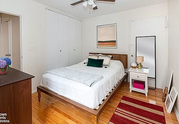 4th image of 170 W 23rd St APT 6Z