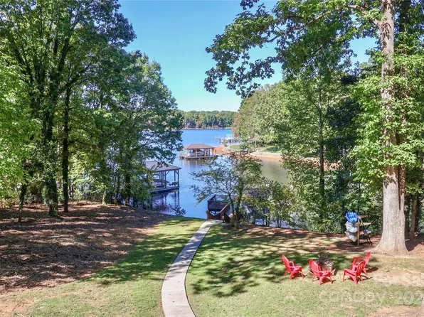 604 Beaten Path Rd, Mooresville, NC 28117