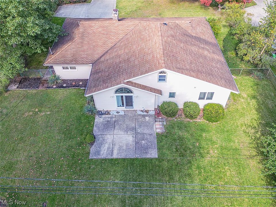 6883 Big Creek Pkwy, Middleburg Heights, OH 44130 Zillow