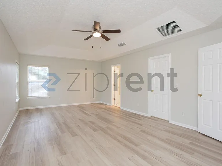 76195 Deerwood Dr — Photo 24
