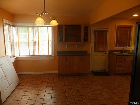 4th image of 6766 Eastport Ave