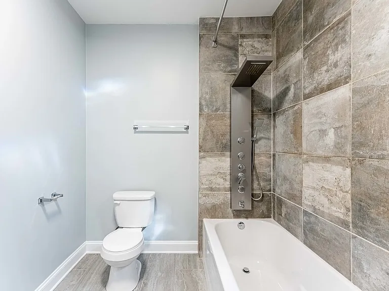 555 N Lawler Ave #1 — Photo 11
