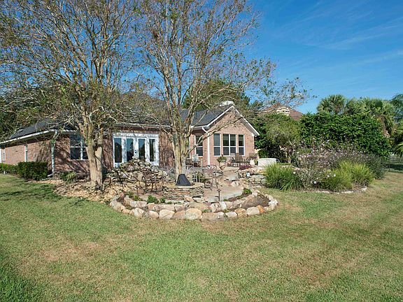 3rd image of 3841 N BRAMPTON ISLAND Court