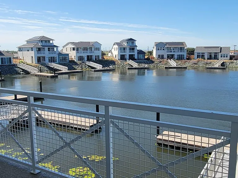 325 Navigators Pl — Photo 22