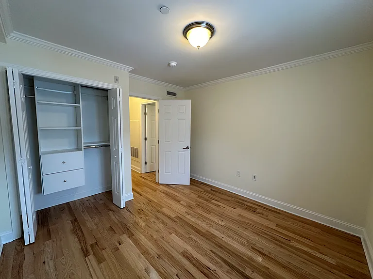 55 Langdon St #6D — Photo 14