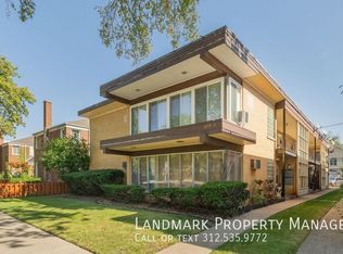 1209 N Harlem Ave #8, Oak Park, IL 60302