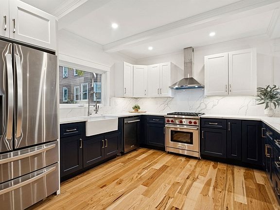 2nd image of 15 Spring Hill Ter