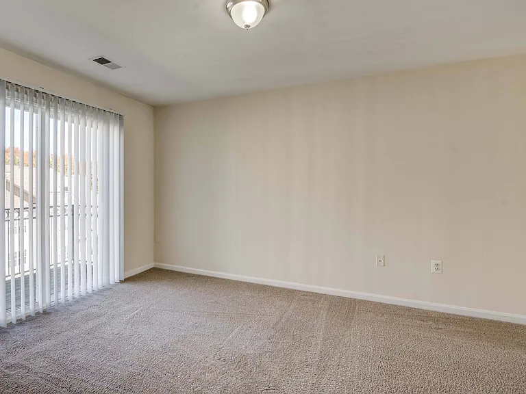 Abbotts Run Apartment Homes — Photo 8