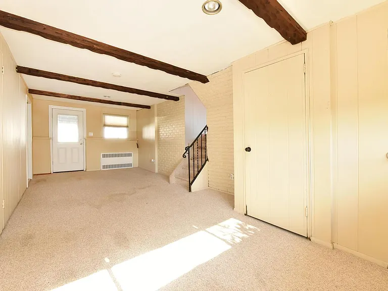 Family Room 1
