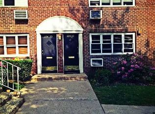 22434 Kingsbury Ave, Bayside, NY 11364