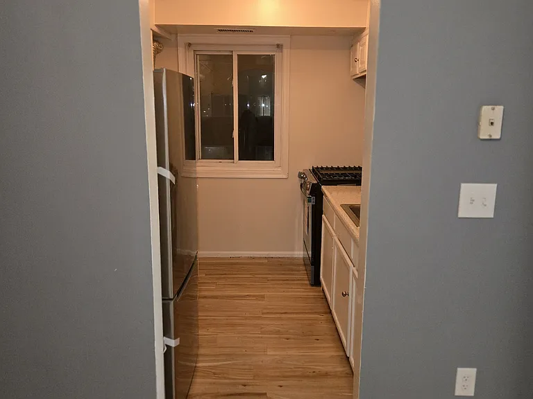 10 Halley Pl SE — Photo 4