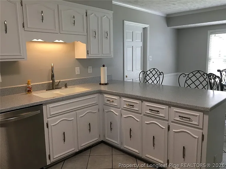 309 Thorncliff Dr — Photo 10
