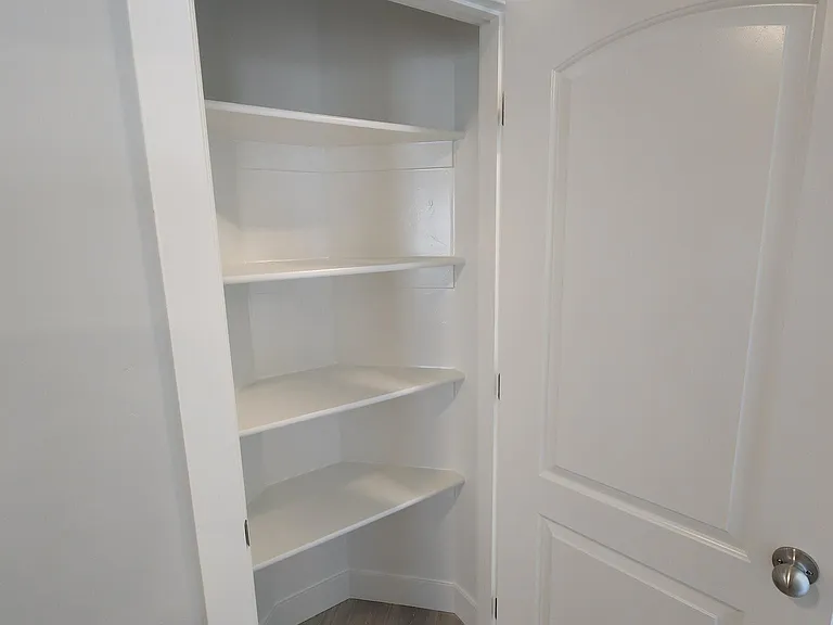 439 E Hill View Dr — Photo 12