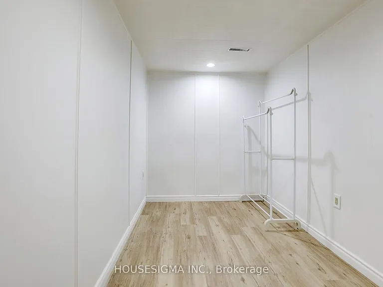 1388 Concession Rd #LOWER — Photo 24