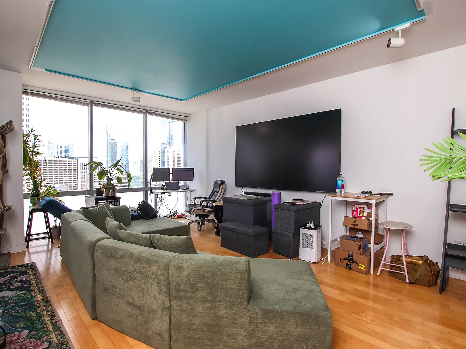 1 bed, 850 sqft, $2,600 — Photo 2