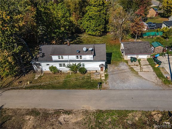 3rd image of 1 Wendel St