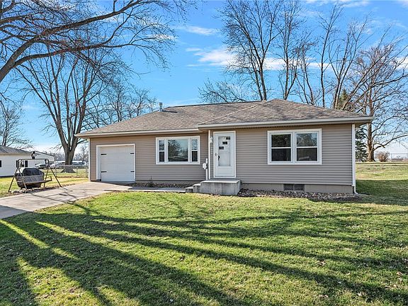2nd image of 205 W 7th St