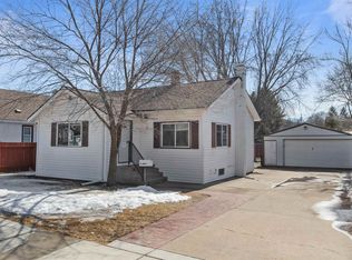 80 Paulina St, Clintonville, WI 54929