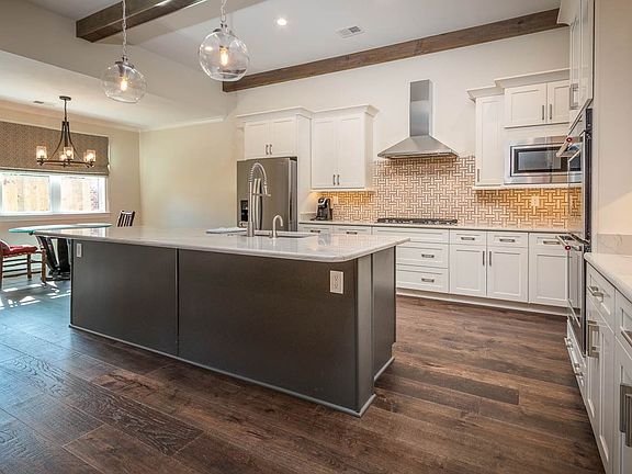 4th image of 1108 E Irvin Dr Lot 46