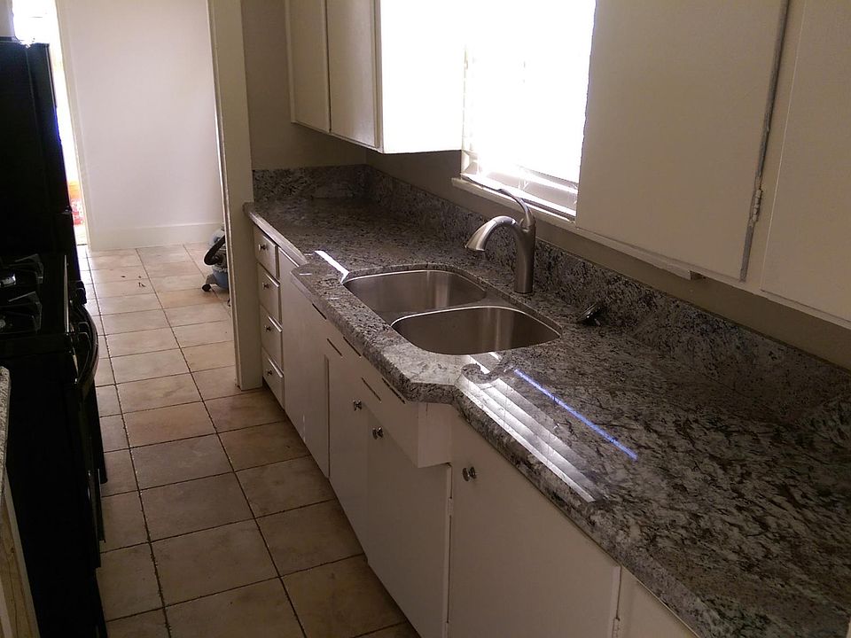 2nd image of 4515 Florida St