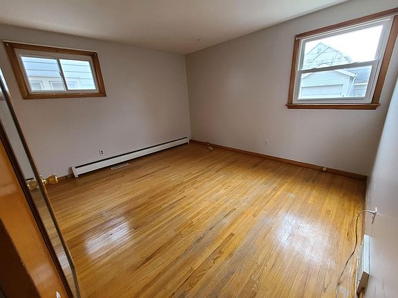 5th image of 65 Rand Ave
