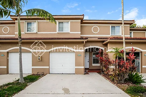7663 N Southwood Cir Photo 1