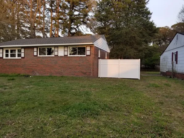 613 McLean St, Portsmouth, VA 23701