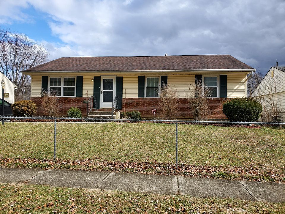 1st image of 2744 Glenshire Dr