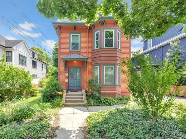 17 Teel St #1, Arlington, MA 02474