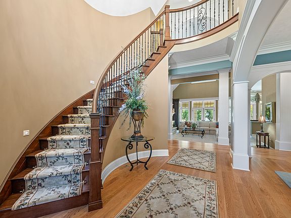 4th image of 1681 Ashwood Dr
