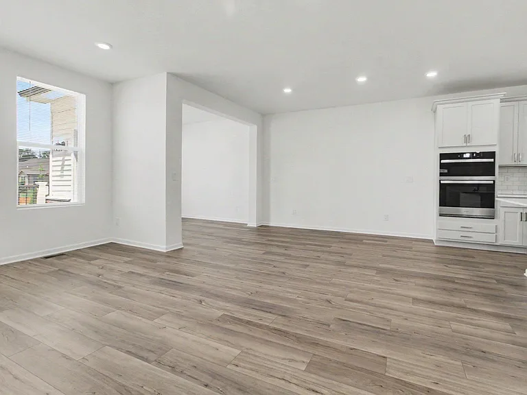5660 Corgi Dr — Photo 8