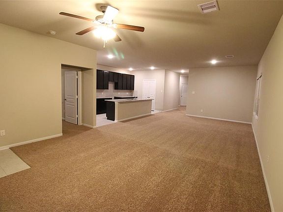 3rd image of 2415 Ivory Ct
