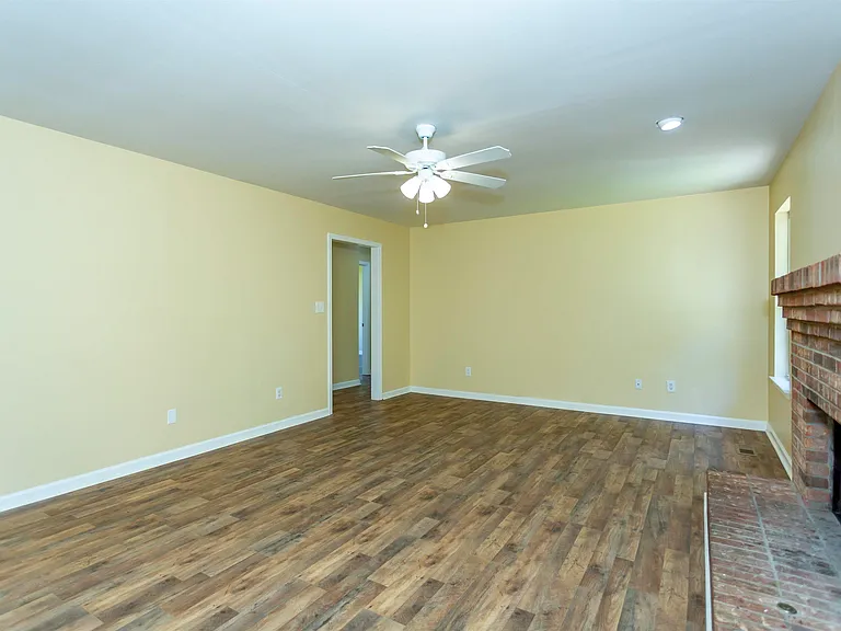 713 Jason Cir — Photo 10