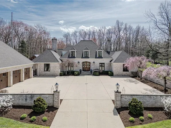 4341 Linda Dr, Vermilion, OH 44089