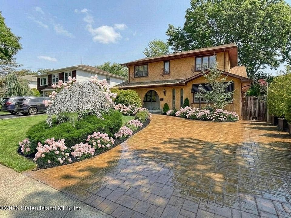 1st image of 3569 Richmond Rd