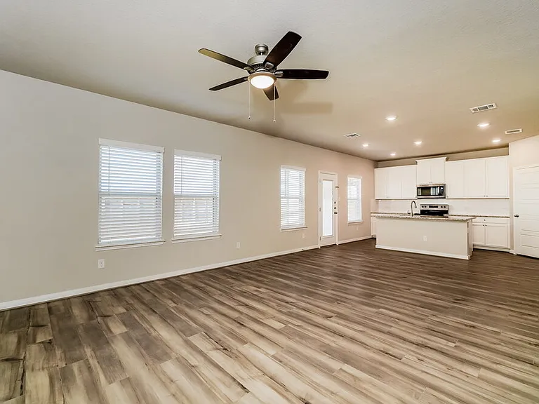 675 Myrtle Path — Photo 6