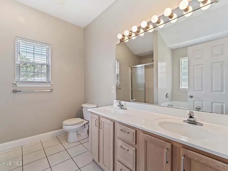 3200 Paramount Way — Photo 15