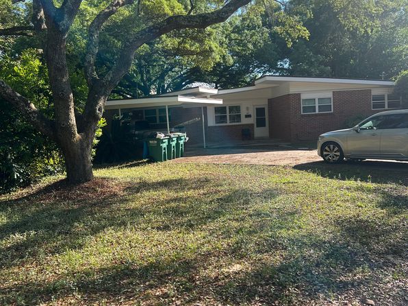 123 Gilmore Dr
