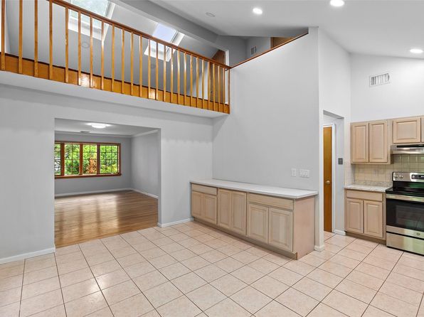 934 Lester Rd