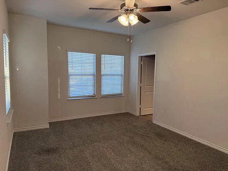 2025 Buffalo Hill Dr #1 — Photo 7