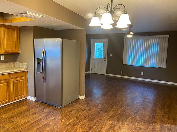 3rd image of 6181 Sunnyside Dr
