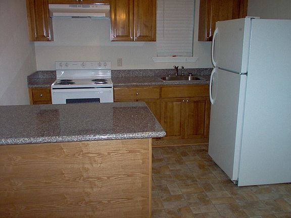450sqft/kitchen