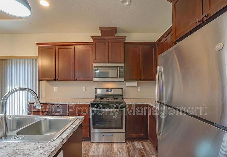 13801 NE 33rd Cir — Photo 12