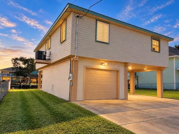 257 Barracuda St, Bayou Vista, TX 77563