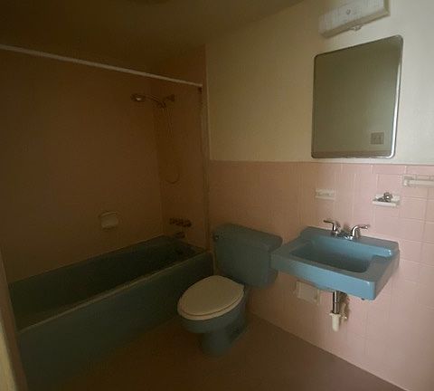 3rd image of 414 E Avenue A #11251532