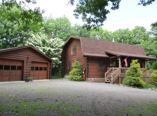 10 Honeysuckle Dr, Jim Thorpe, PA 18229