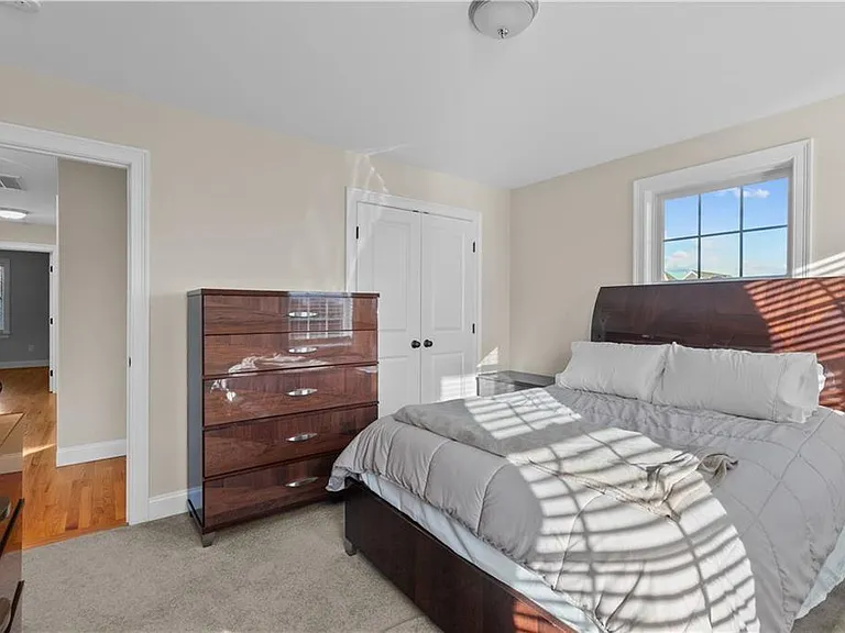 24 Randolph Way — Photo 24